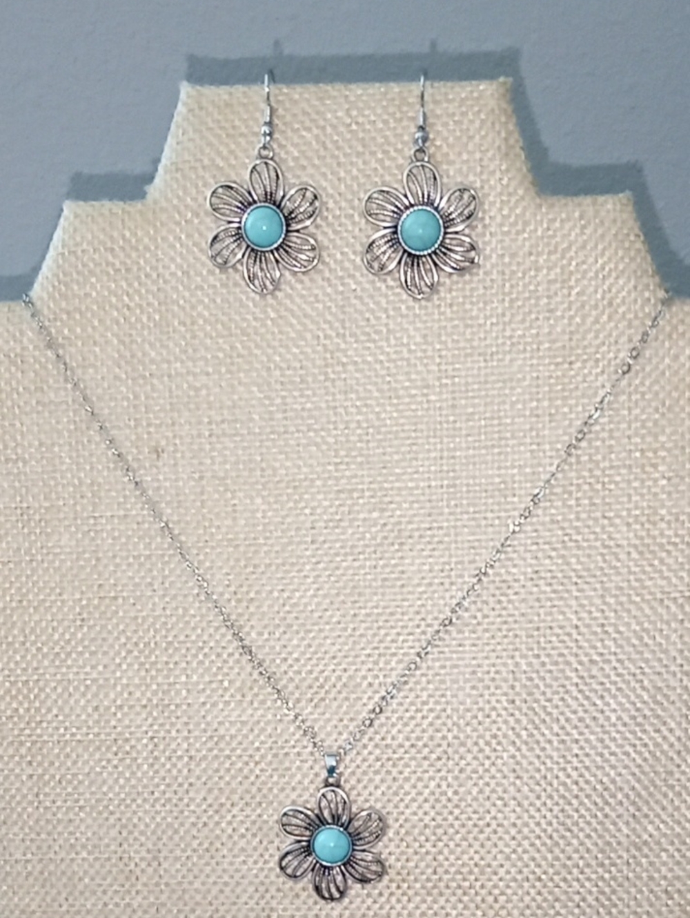 Southwest Turquoise Flower Jewelry Set